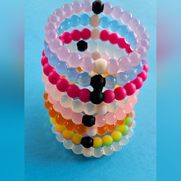 8 Lokai Bracelet Lot NWOT - Picture 9 of 9